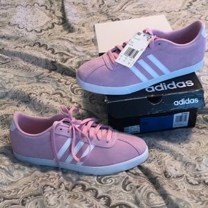 Brand new courtset adidas